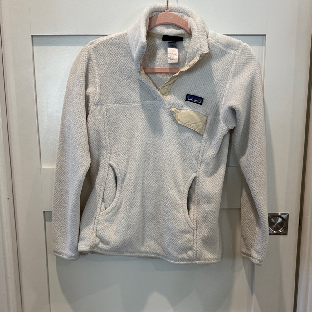 Patagonia Off-White Fleece Jacket